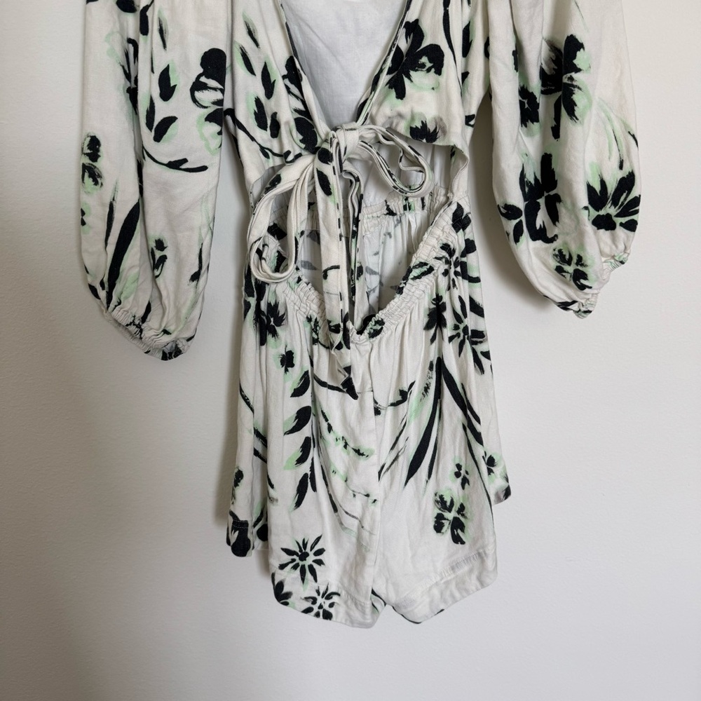 Tanya Taylor White and Black Leaf Print Romper - Picture 8 of 9
